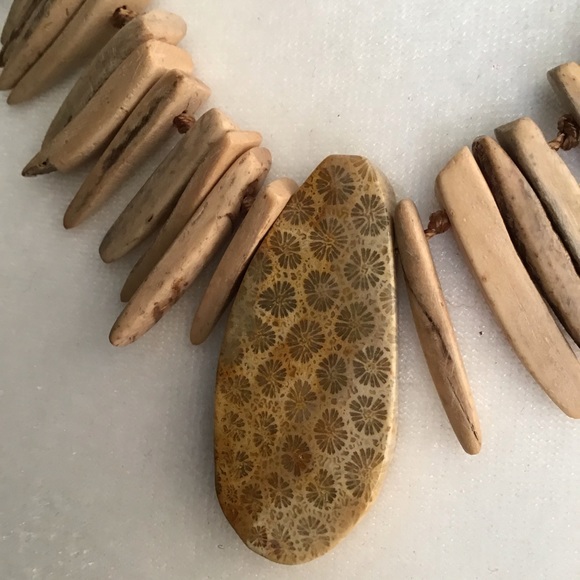 Romance Necklace. NWT. - Picture 5 of 11